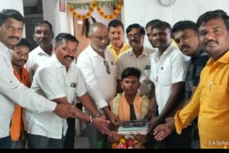 ಪತ್ರಿಕೆ ವಿತರಣೆ ಮಾಡುತ್ತಾ ಶಿವನಗೌಡ ಪಾಟೀಲ ಉತ್ತಮ ಅಂಕ ಪಡೆದಿದ್ದು ಶ್ಲಾಘನೀಯ – ಶಂಕರ್ ಕುದುರಿಮೋತಿ