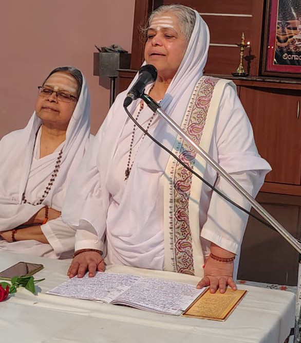 ಸೊಡ್ಡಳ ಅಂಕಿತದಲ್ಲಿ 102 ವಚನಗಳು  ಸೊಡ್ಡಳ  ಪದಕ್ಕೆ ಶಿವ, ಈಶ್ವರ ಎಂಬ ತಿರುಳು ; ಕುಮಿದಿನಿ ತಾಯಿ