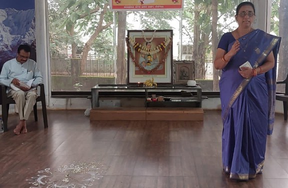 ಹಡಪದ ಅಪ್ಪಣ್ಣ ಮತ್ತು ಲಿಂಗಮ್ಮ  ಅಪ್ರತಿಮ ಶರಣರು-ಸುನೀತಾ ನಂದೆಣ್ಣವರ