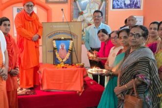 ಸಮಾಜ ಸಂಘಟನೆಗೆ ಕುಮಾರ ಶ್ರೀಗಳ ಕೊಡುಗೆ ಅಪಾರ: ಗುರುಸಿದ್ಧ ಸ್ವಾಮೀಜಿ